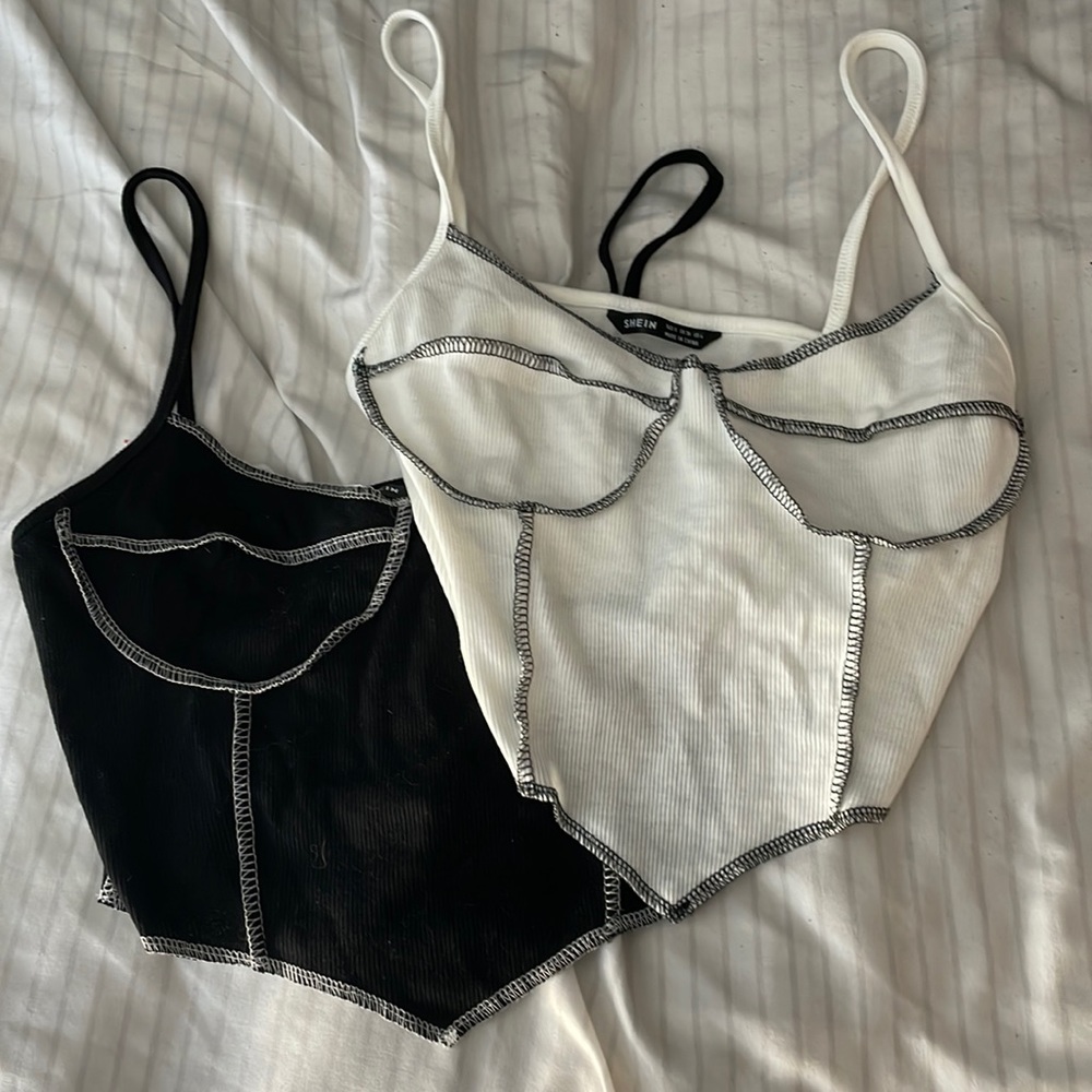 BLACK AND WHITE TANK TOP SET